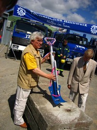 Thumb for img_3000.jpg (196 KB)